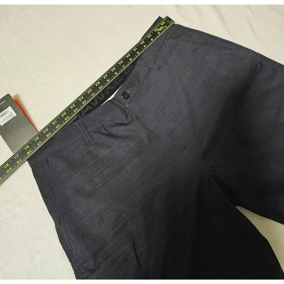 Hawk & Co. NWT‎ dark Gray shorts. Charcoal. Sz.36W.  Sporty. Comfort. Stylish. - Picture 3 of 10